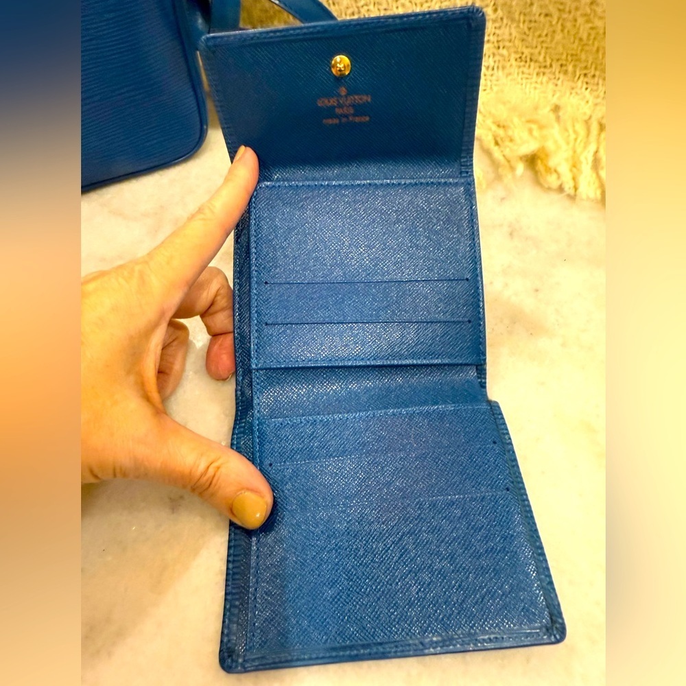 Louis Vuitton EPI Tocadaro Crossbody with matching Elise Wallet - Picture 11 of 16